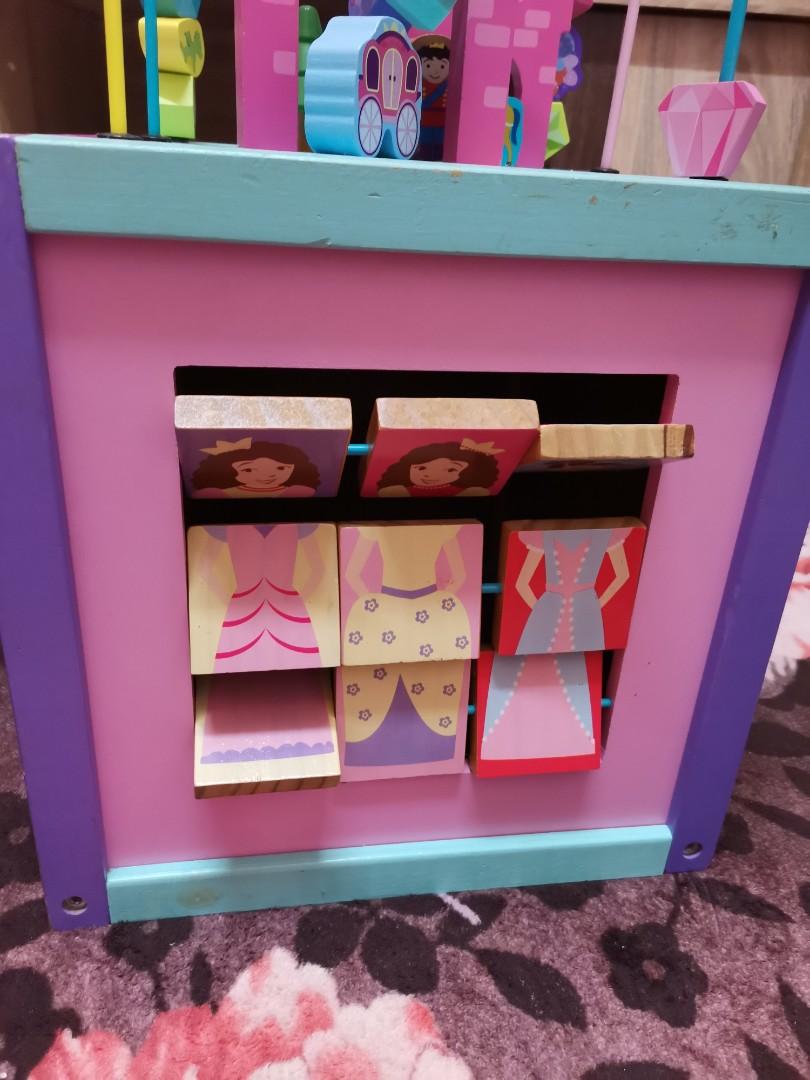 Princess shop activity cube