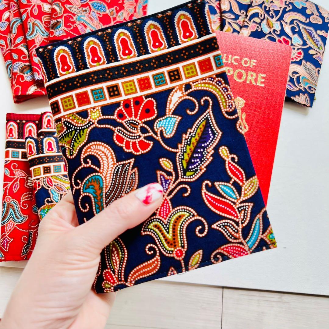 BATIK CARD HOLDER main image 1