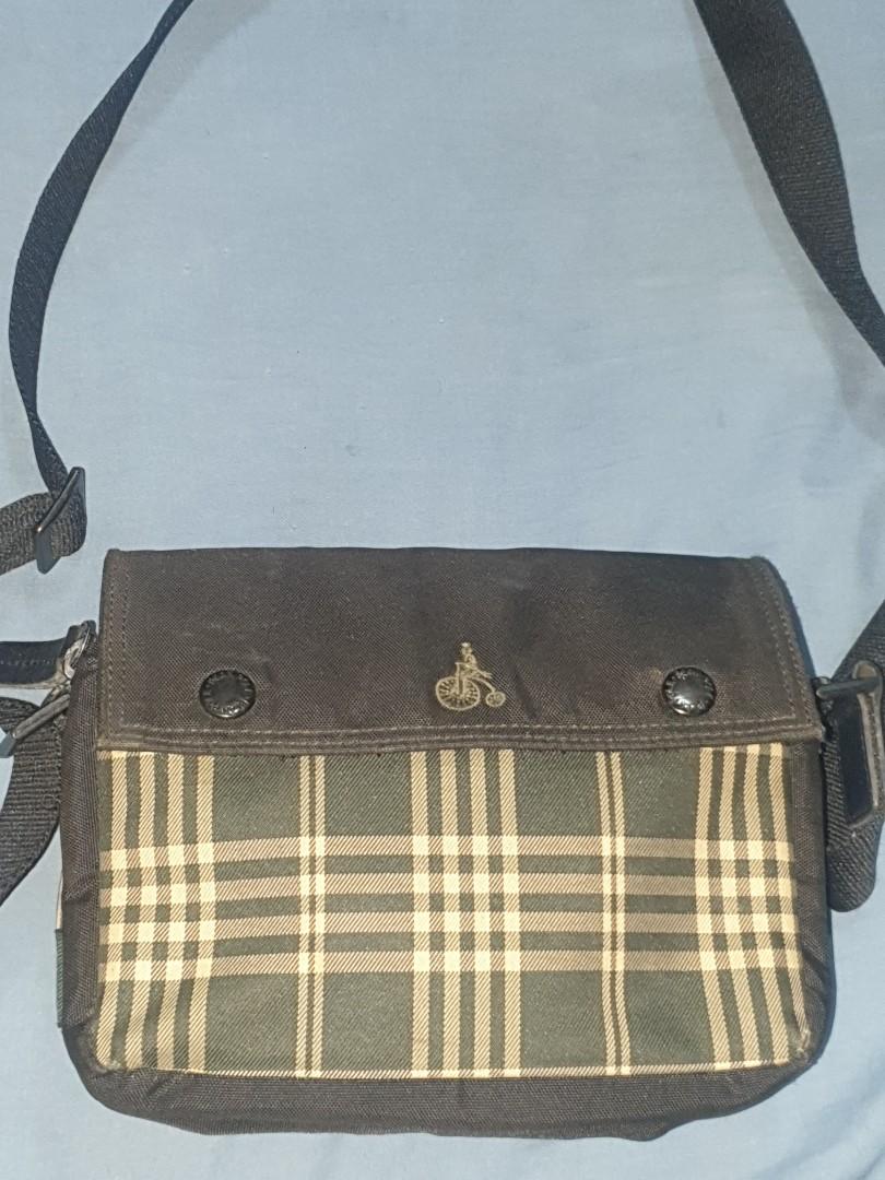 Beanpole sling bag (Category: Cross-body Bags) located in Paranaque City. Submitted by eikichi_bags_and_perfume (Listing ID 1177236311, Image 1). Description: Preloved ukay, minimal signs of use.