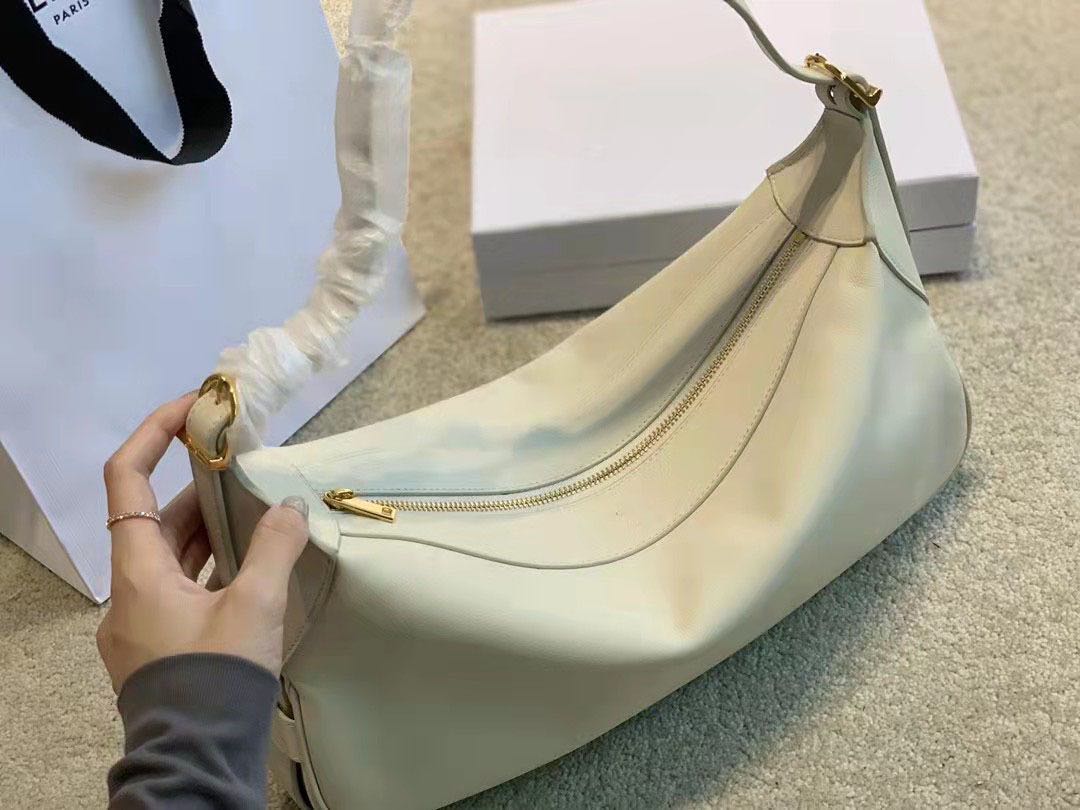 Blackpink Lisa style Romy shoulder bag in white leather and gold