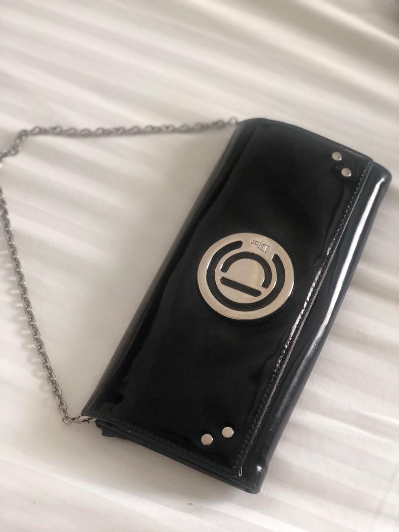 Christian Dior Long Wallet with Chain (Category: Luxury Bags & Wallets) located in San Fernando. Submitted by AuthenticFindsbylei (Listing ID 1177295262, Image 1). Description: Authentic Dior Long Wallet with chain, with flaws on the gums side , kindly check red marks i did for the flaws, .