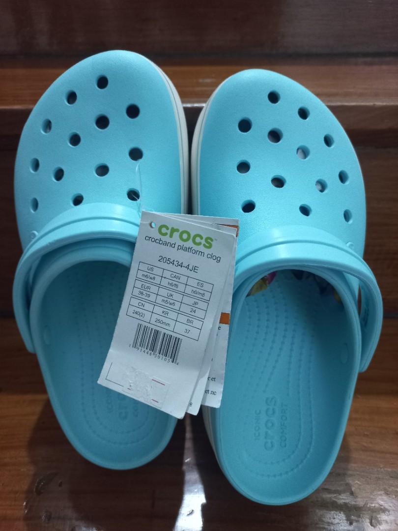 Crocs ice blue size 8 deals