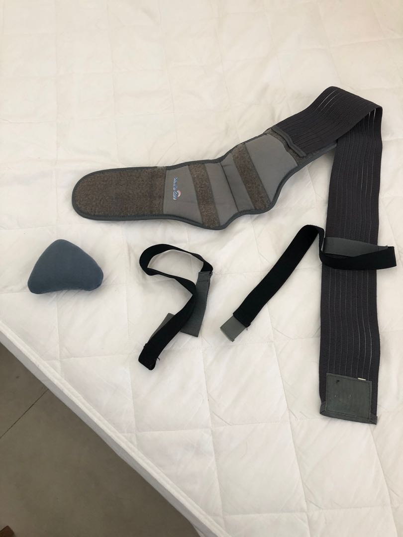 Hernia belt/weightlifter’s belt, Health & Nutrition, Braces, Support & Protection on Carousell