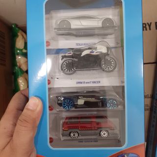 (Category: ) located in . Submitted by nadelsclosset (Listing ID 1177331872, Image 1). Description: .