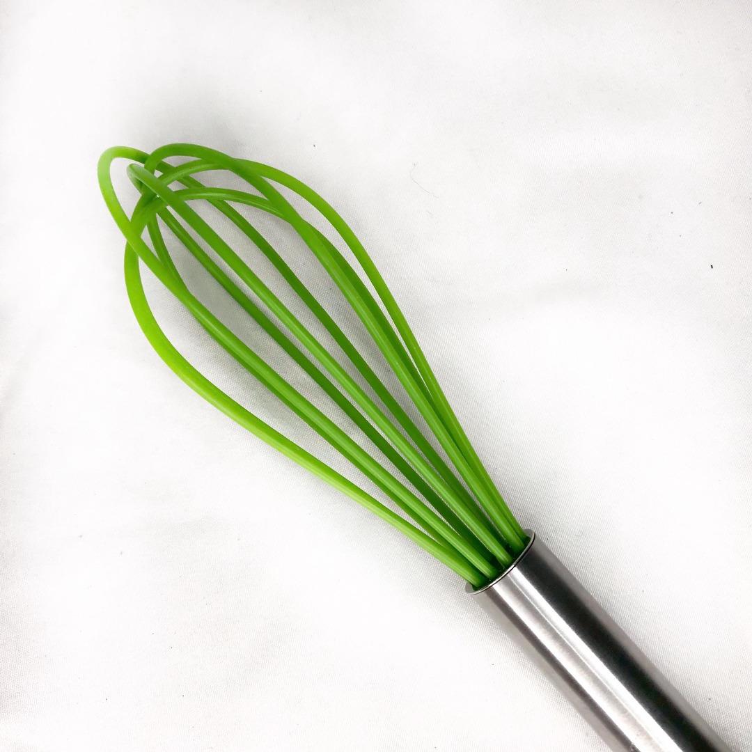 JAPAN SILICONE WHISK (Category: Bakeware) located in Manila. Submitted by ichealann (Listing ID 1177318767, Image 2). Description: JAPAN SILICONE WHISK ONLY @ P100 Non-stick, stain resistant odor resistant. High quality flexible Ideal kitchen tool because it is non-reactive and can be used in all types of pots and pans. They also won’t scratch other surfaces. 💯💯 GRAB YOURS NOW 💬 #OnlineTrendsMnl" .