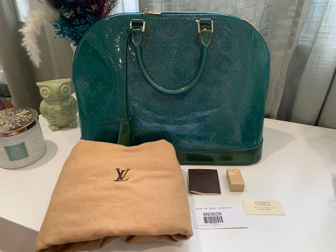 Louis Vuitton Alma GM Vernis (Category: Luxury Bags & Wallets) located in Quezon City. Submitted by beabuys (Listing ID 1177261460, Image 2). Description: Guaranteed Authentic Very good condition, just has some discoloration With dustbag, cards, and lockset NEGOTIABLE!.