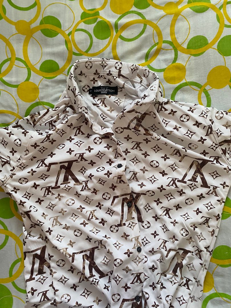 Lv Debossed Tee XS Condition 9/10, Men's Fashion, Tops & Sets, Tshirts &  Polo Shirts on Carousell