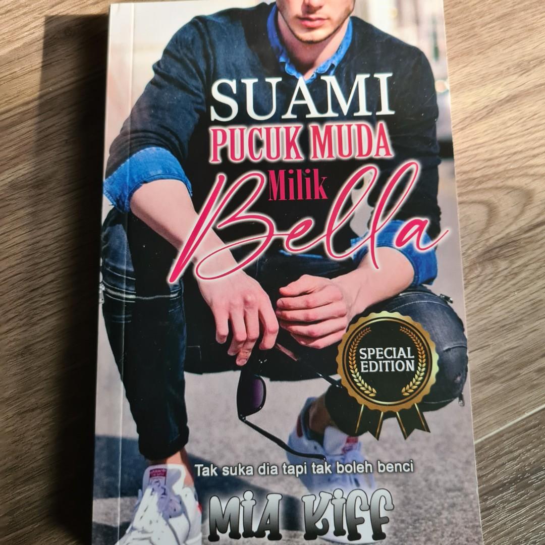 Malay Novel, Hobbies & Toys, Books & Magazines, Fiction & NonFiction