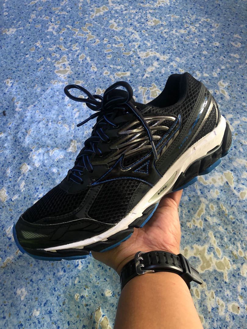 Verbeteren Onhandig liter Mizuno Wave Paradox 3 Men's Running Shoes(27.5 cm), Men's Fashion,  Footwear, Sneakers on Carousell