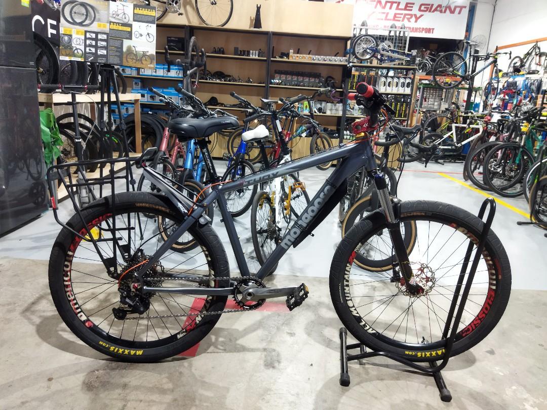 Mongoose TYAX elite Mountain bike