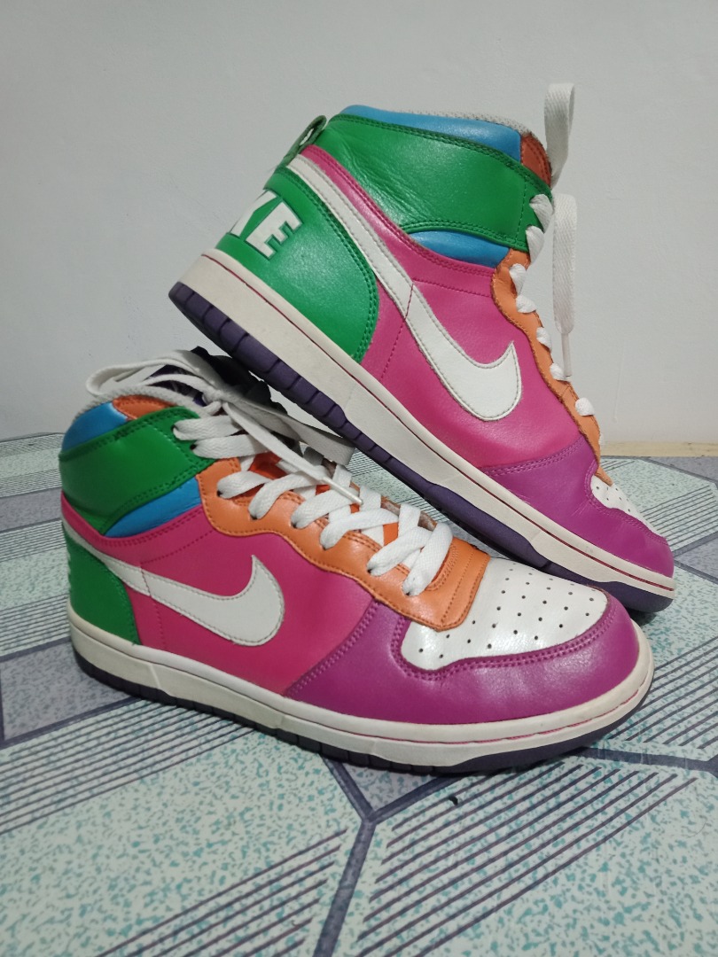 NIKE Swoosh and Stripe