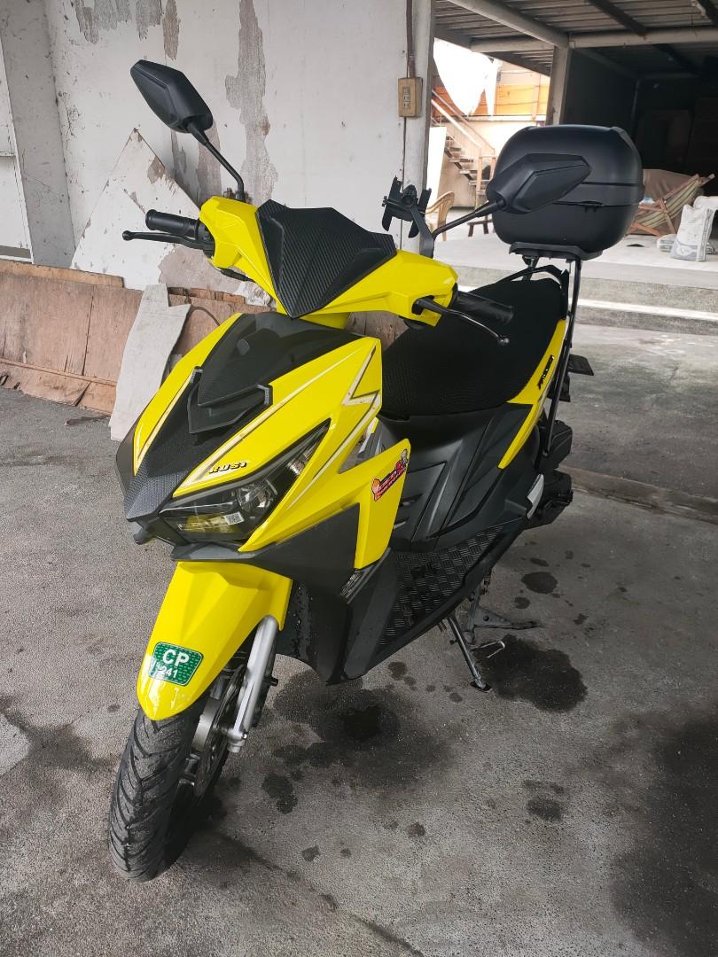 Rusi scooter clearance