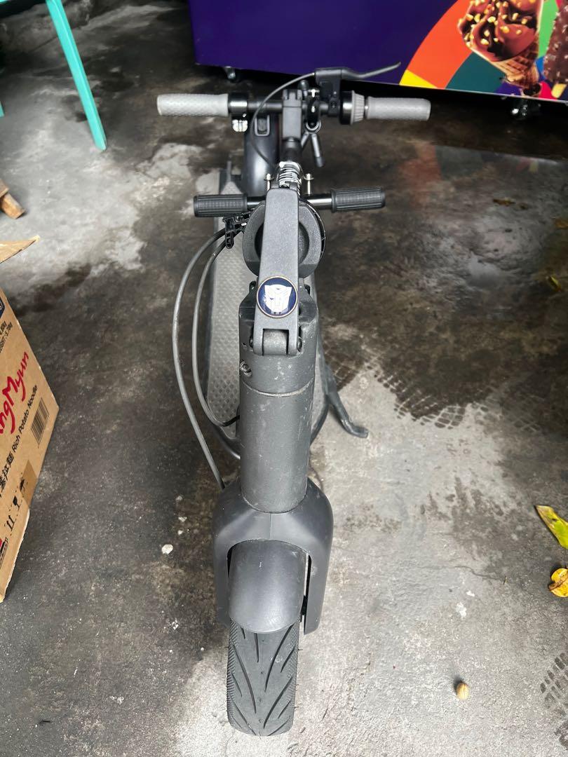 Segway Ninebot Max (Category: Other Sports Equipment and Supplies) located in Pasig City. Submitted by drixx08 (Listing ID 1177407238, Image 3). Description: Both from Singapore with low milage. RFS: Nobody using...