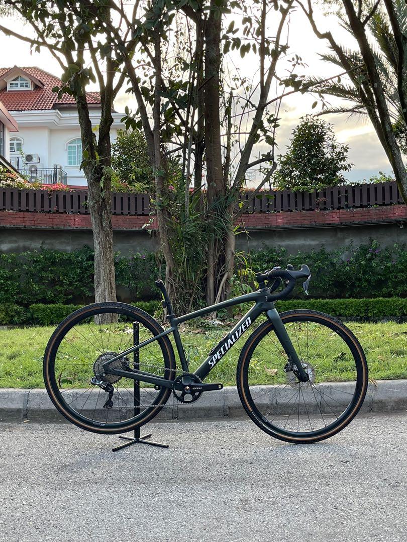 Specialized Diverge Expert Carbon Size 49 Sports Equipment