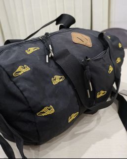 (Kategori: ) berada di . Dikirim oleh longtripbungbdg (ID iklan 1177477659, Gambar 1). Deskripsi: .