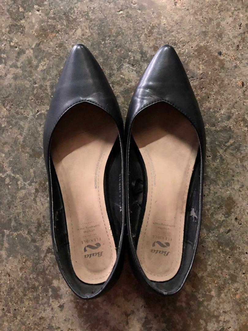 Bata Pointed Black Flats Size 5 Women s Fashion Footwear Flats