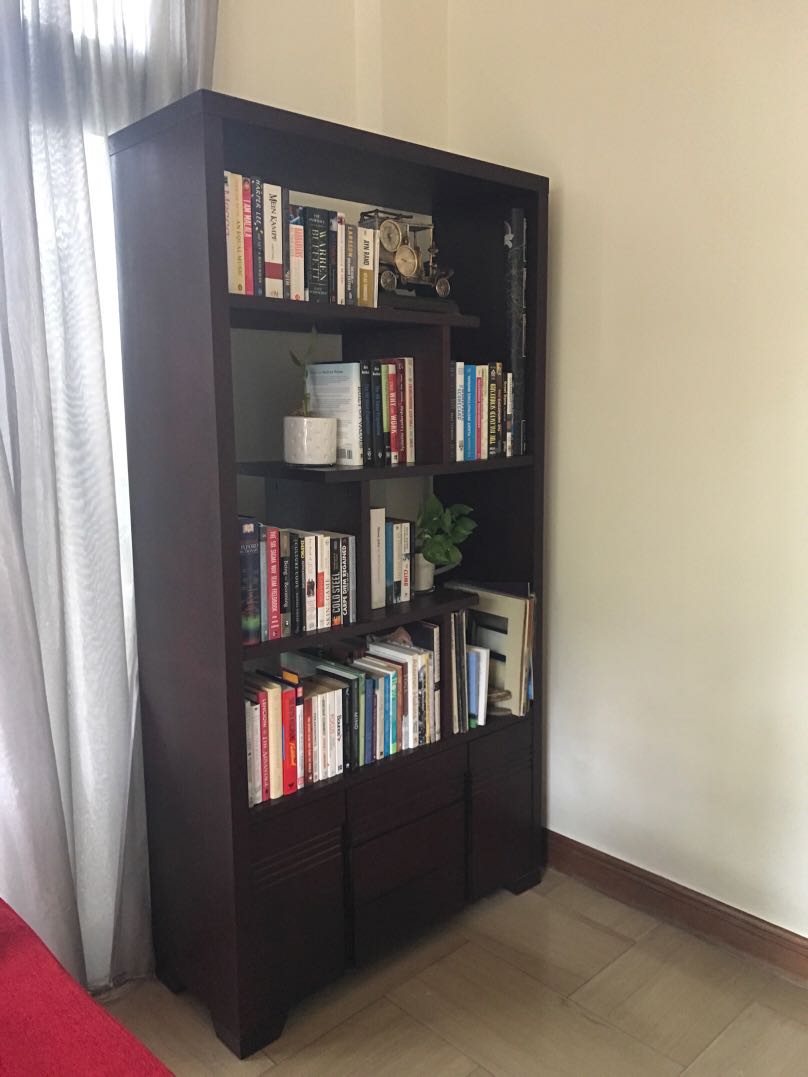 Book / display shelf, Furniture & Home Living, Furniture, Shelves
