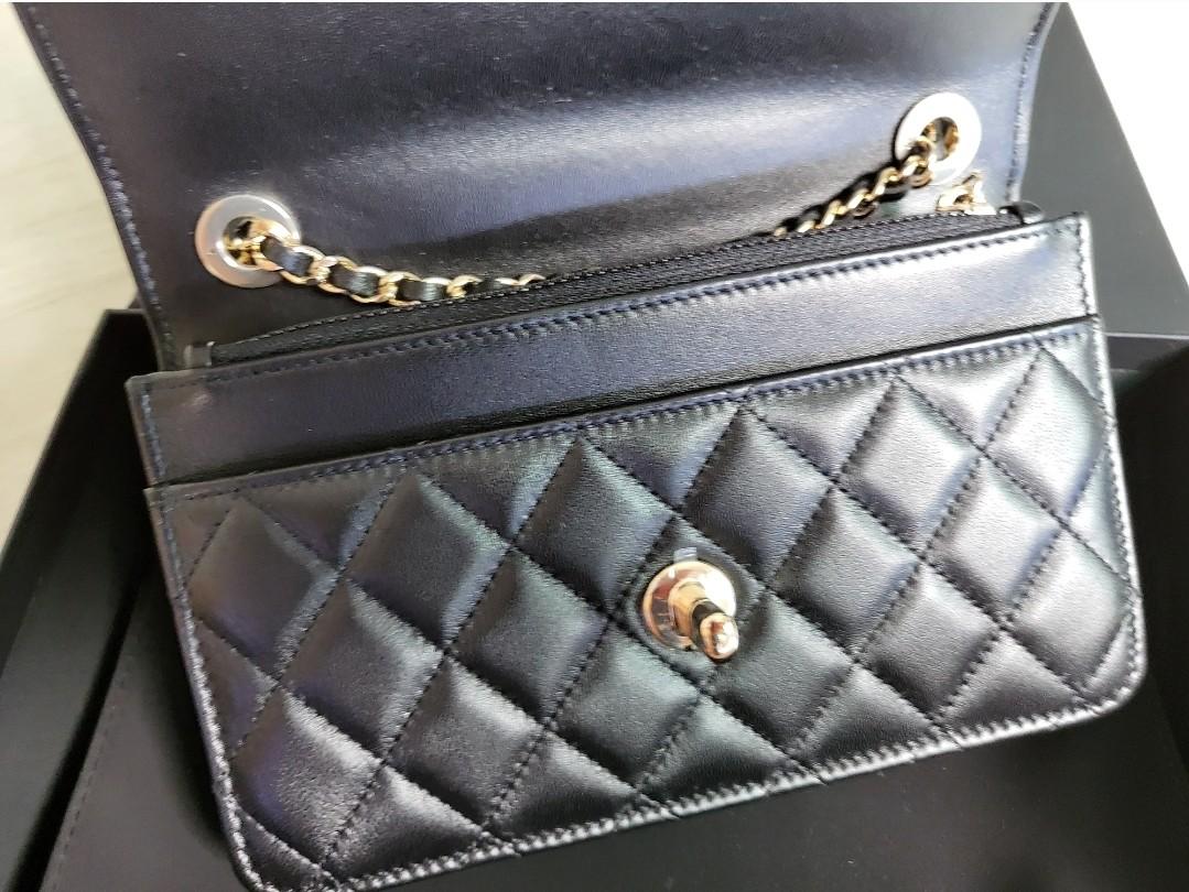 Trendy cc wallet on chain leather crossbody bag Chanel Navy in Leather -  21217515