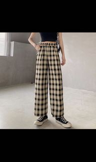 (Category: ) located in . Submitted by clearrrmyyclothesplss (Listing ID 1177627224, Image 1). Description: .