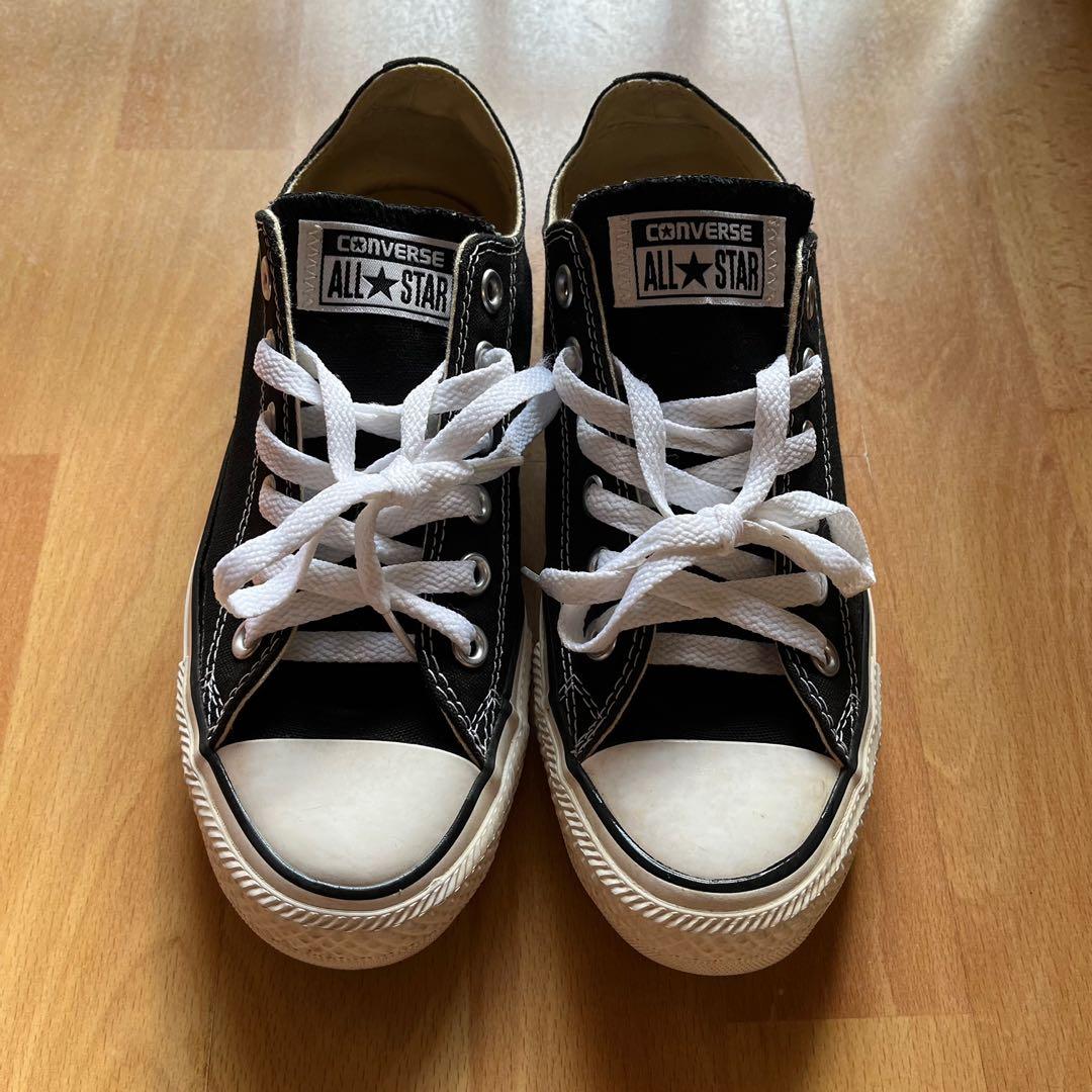 All white clearance converse size 4