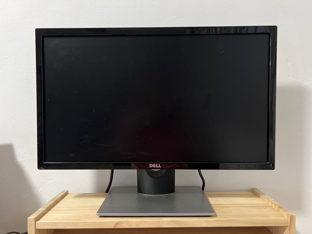 Dell Monitor 24 inch, Computers & Tech, Desktops on Carousell