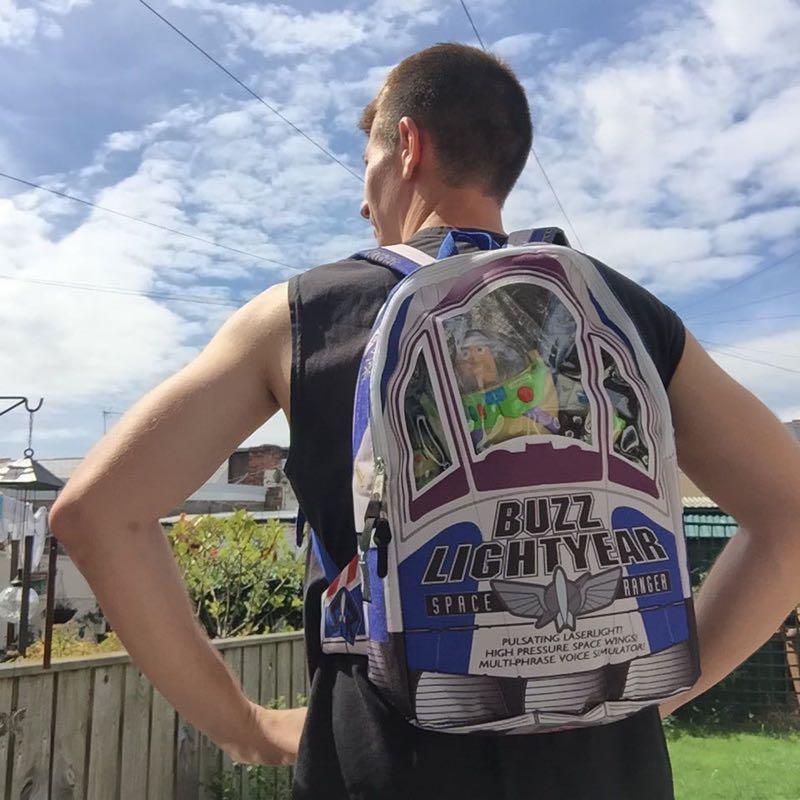 Disney x Hype Buzz Lightyear後背包, 他 