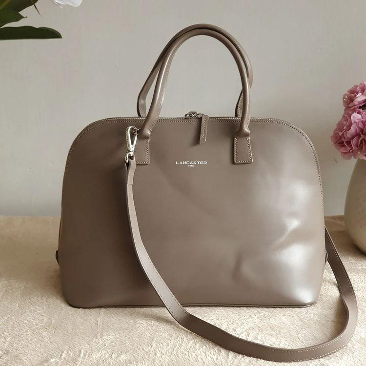 New Merch Alert ? Status: SOLD Brand: DENT Style: Handbag Colour: ?? Brown  (Genuine Leather) Price: 50,000/= Tzs • • Kindly DM - QuickSearch Tanzania