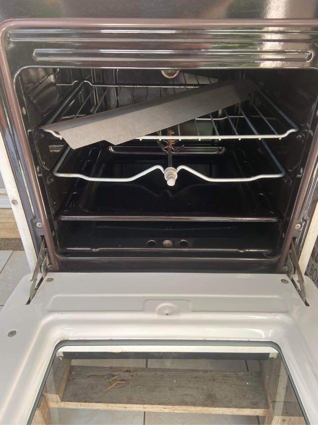 Elba Gas Range, Furniture & Home Living, Kitchenware & Tableware