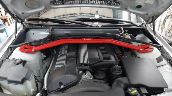 Front Rear strut bar bmw e46 Auto Accessories on Carousell