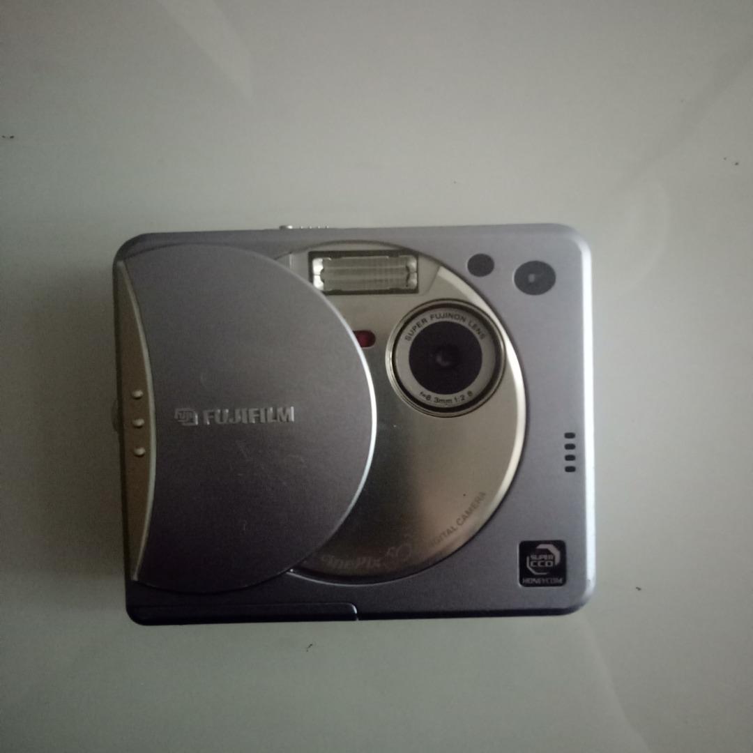 FUJIFILM Finepix 50i Camera (RARE), Photography, Cameras on Carousell