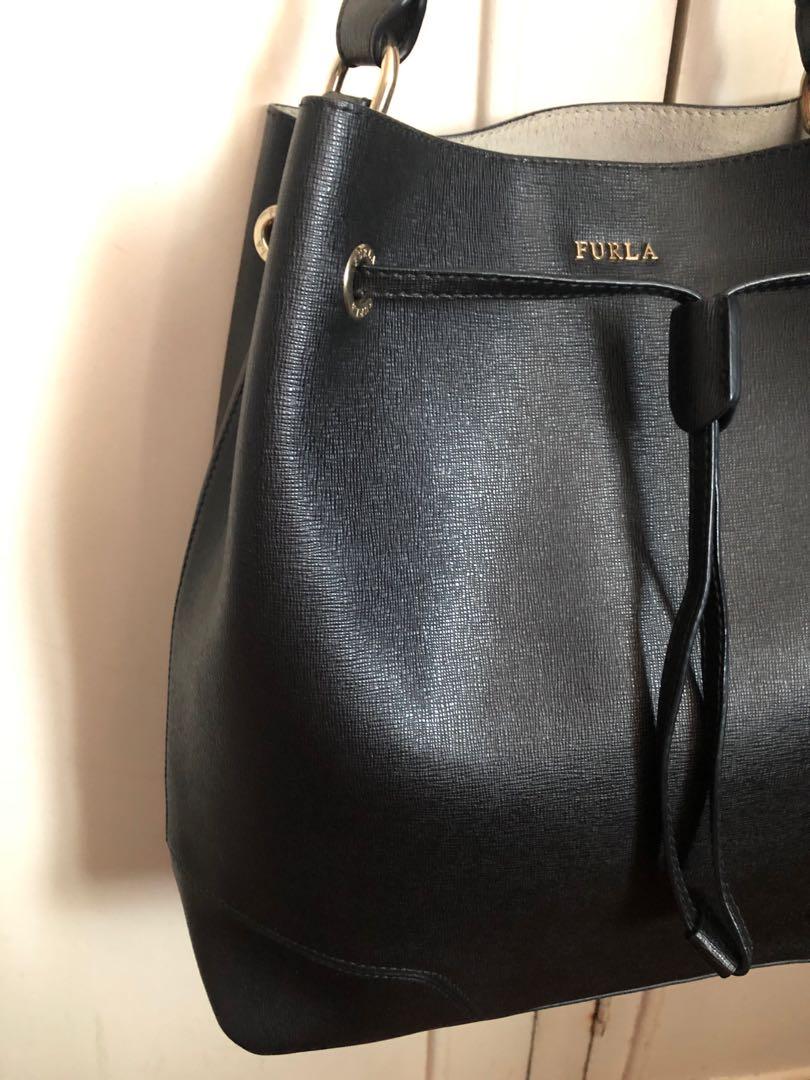 Furla stacy 2025 black