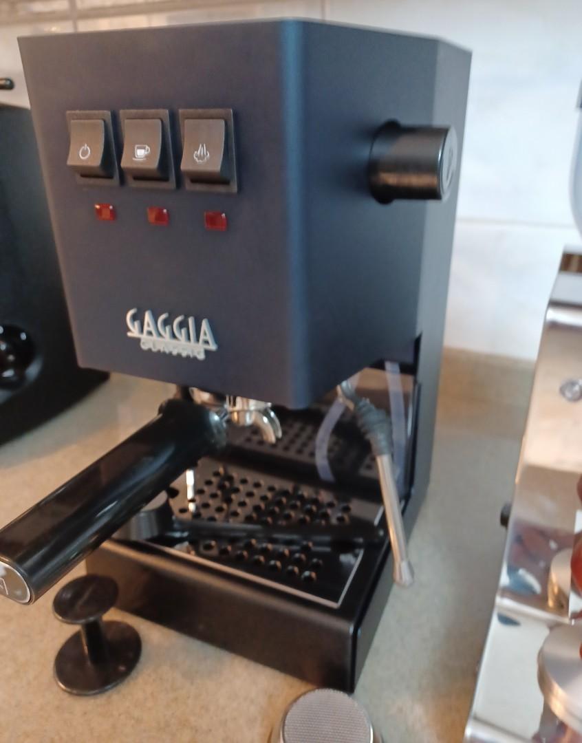 Gaggia Classic Pro Espresso Coffee Machine and Lelit Doserless Grinder