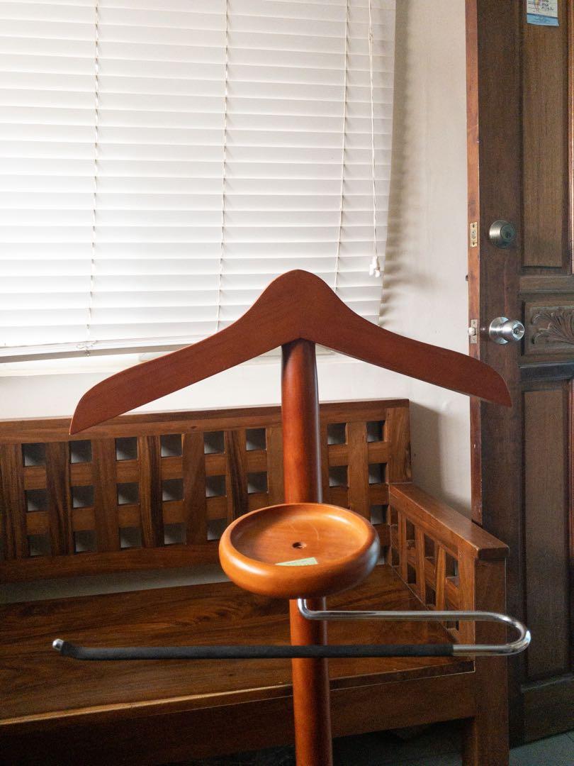 Garment Valet Stand, Furniture & Home Living, Furniture, Shelves