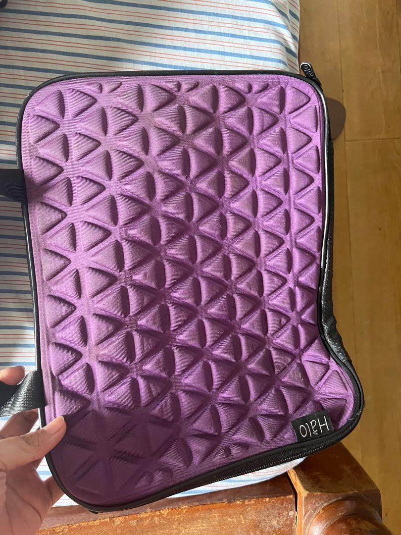Halo Laptop Sleeve (Category: Laptop Bags & Sleeves) located in San Jose del Monte. Submitted by agoraartmarket (Listing ID 1177480858, Image 3). Description: Halo Original 10.5 inches.