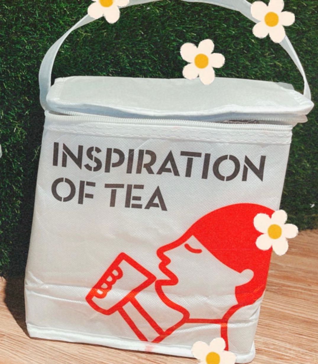 Hey Tea Waterproof Reusable Cooler Bag (For hot and cold), Furniture  Home  Living, Kitchenware  Tableware, Food Organisation  Storage on Carousell
