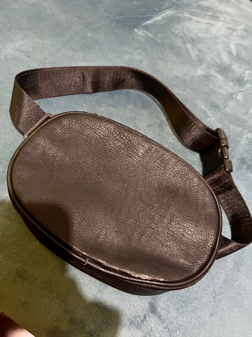 H&M Belt Bag w Flaws, Women's Fashion, Bags & Wallets, Purses & Pouches