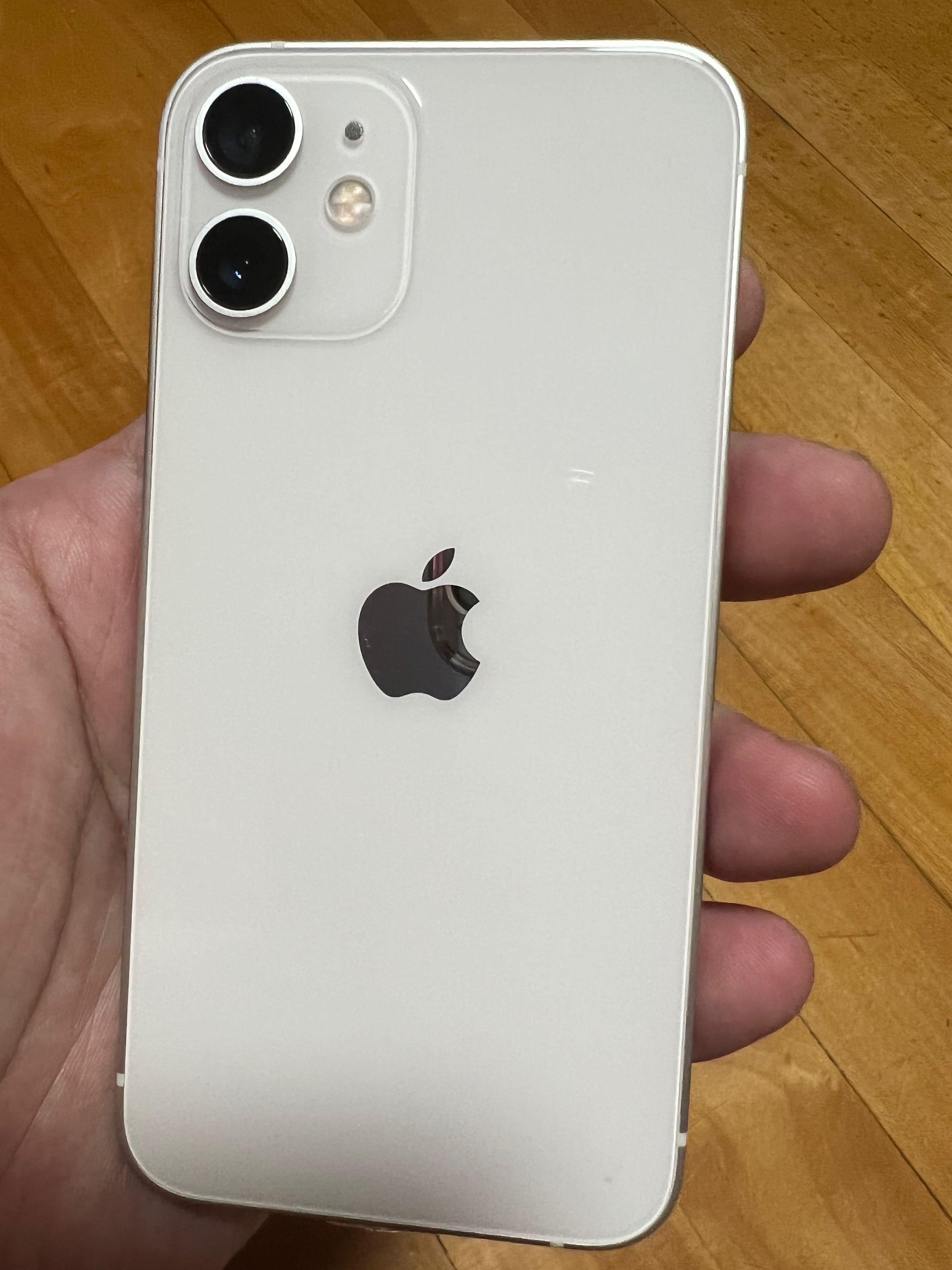 iPhone 12 mini 128gb 白港版原裝無拆無维修過, 手提電話, 手機