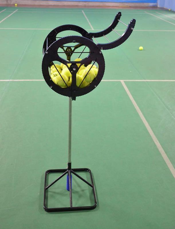 Tennis Ball Pick Up Hopper Automatic Balls Receiver with Handle Pick Up 55 Balls 