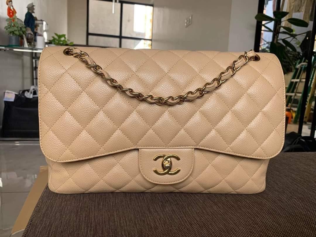 Jumbo caviar (Category: Luxury Bags & Wallets) located in Butuan. Submitted by jen_pre (Listing ID 1177500616, Image 1). Description: .