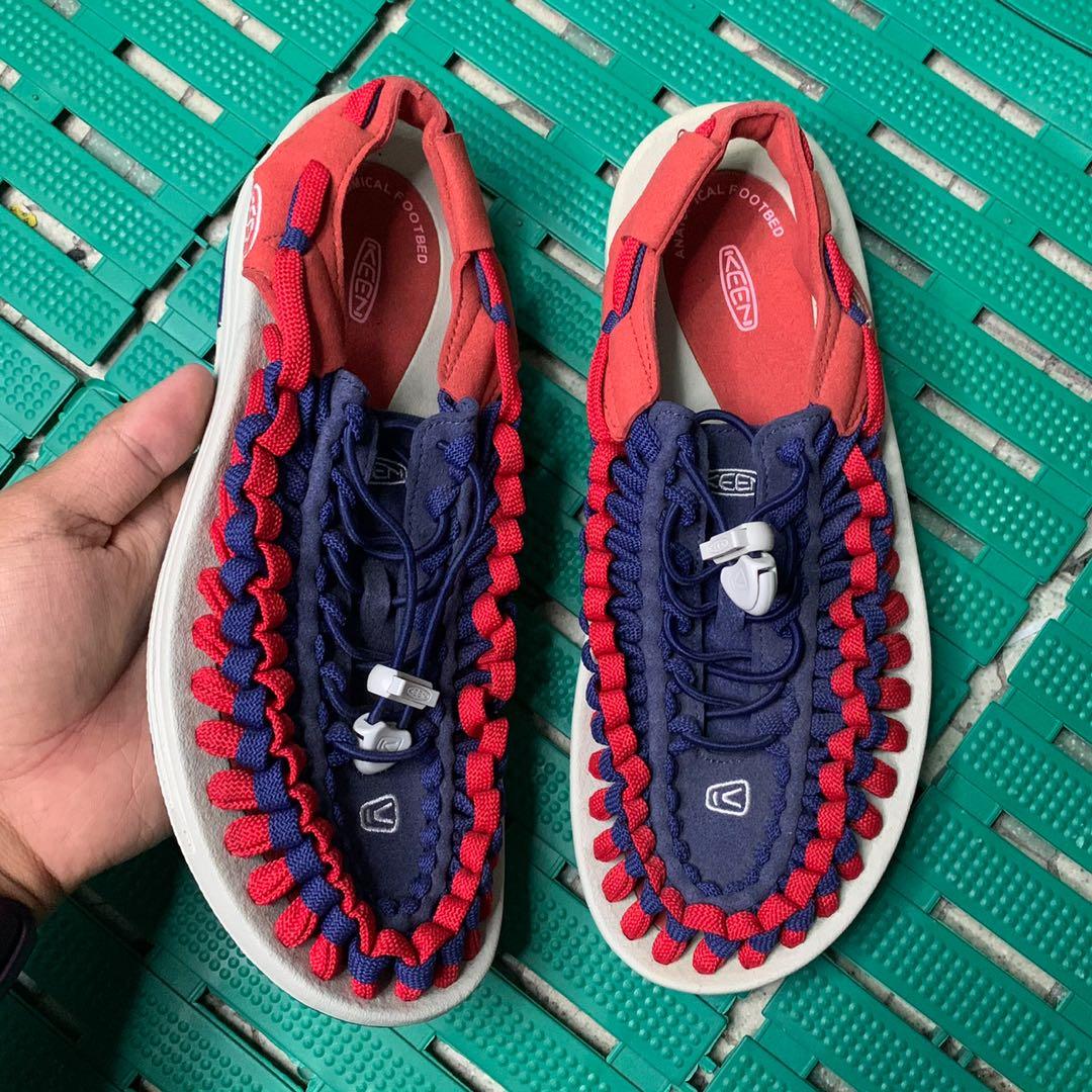 Keen uneek shop flat