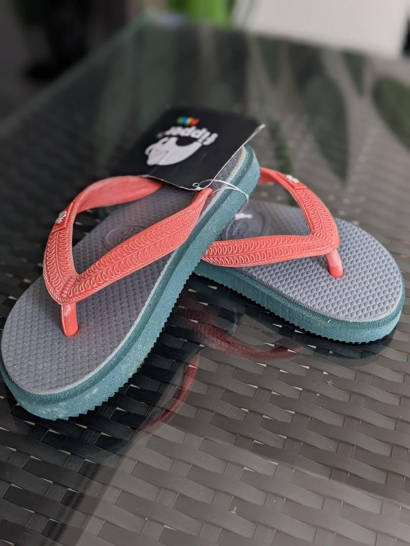 Kids slippers cheap size 1