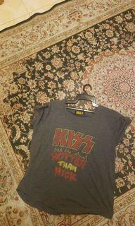 Kiss band (baju perempuan)