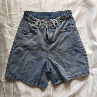 (Category: ) located in . Submitted by heyopiper (Listing ID 1177449154, Image 1). Description: .