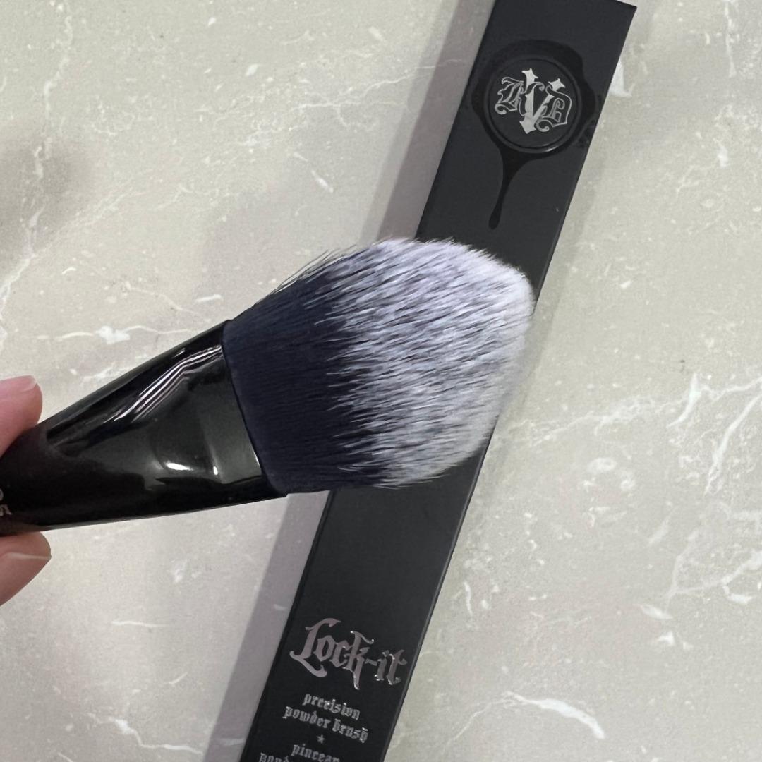 KVD BEAUTY LockIt Precision Powder Brush, Beauty & Personal Care, Face