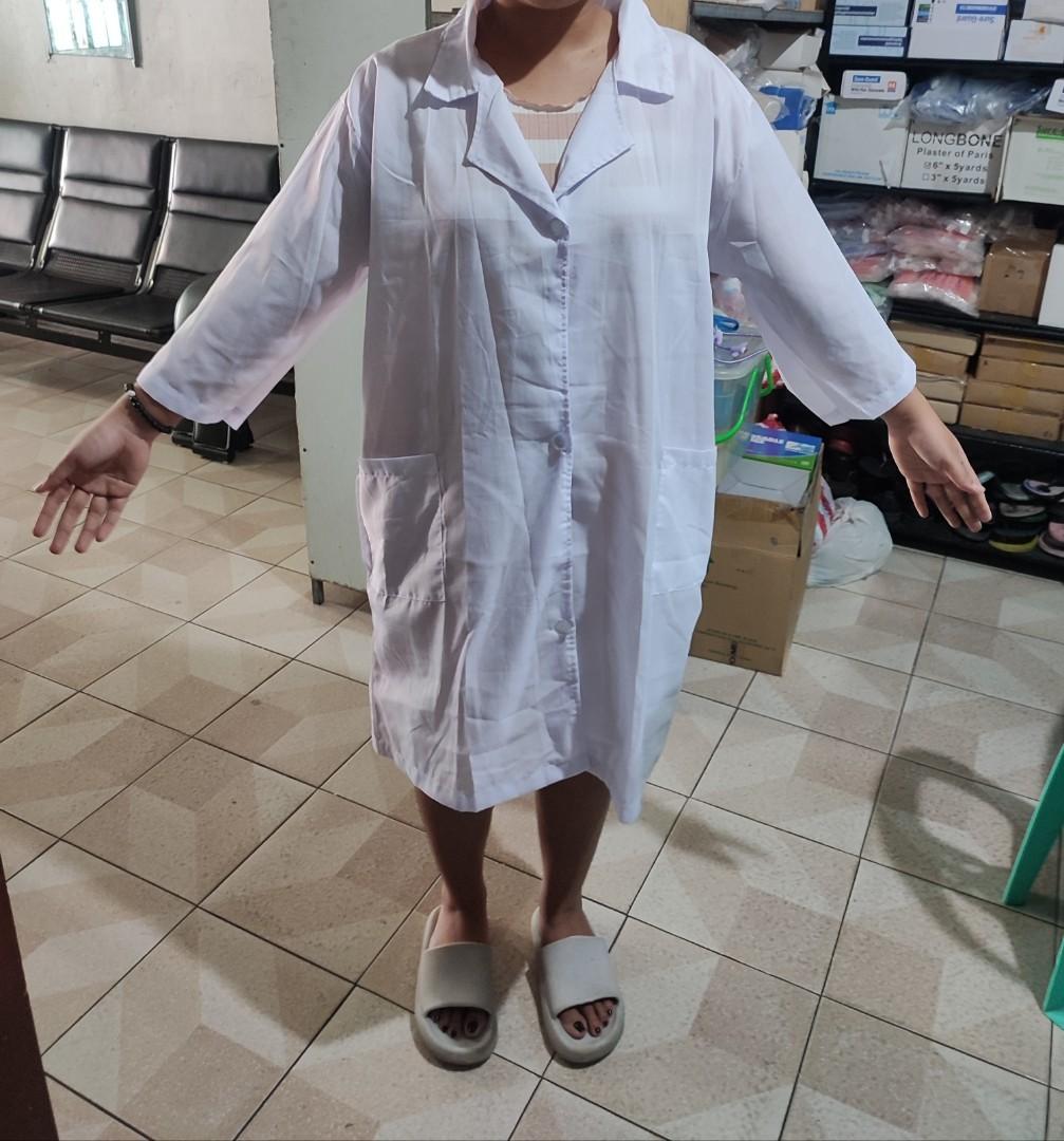 LAB GOWN (Category: Medical Supplies & Tools) located in Quezon City. Submitted by pjfalogme21 (Listing ID 1177559251, Image 3). Description: Available for pick up and delivery. We accept COD, Bank Transfer and Gcash payment. Pm for more details..
