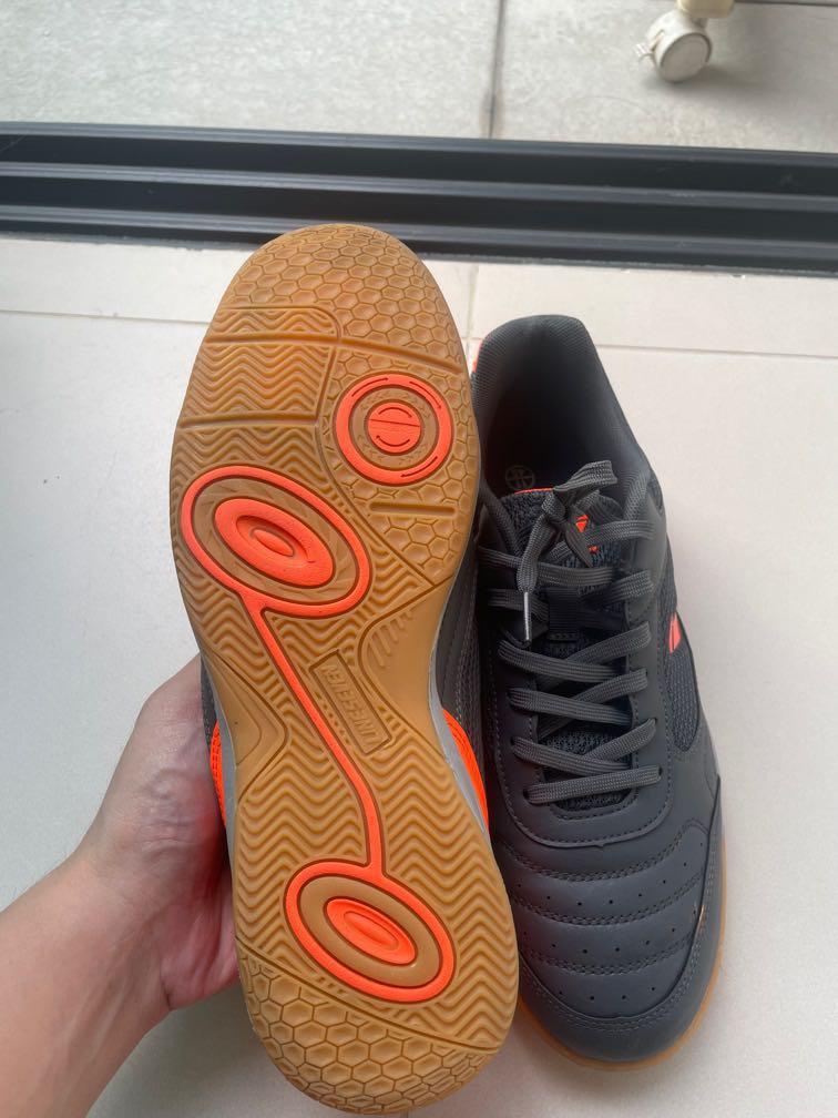 Non marking sales futsal shoes
