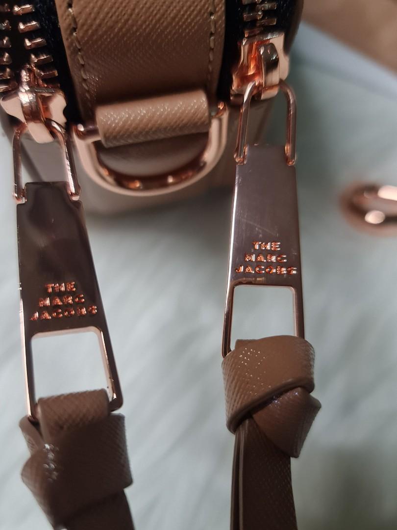 Marc Jacobs Snapshot Rose Gold, Fesyen Wanita, Tas & Dompet di Carousell