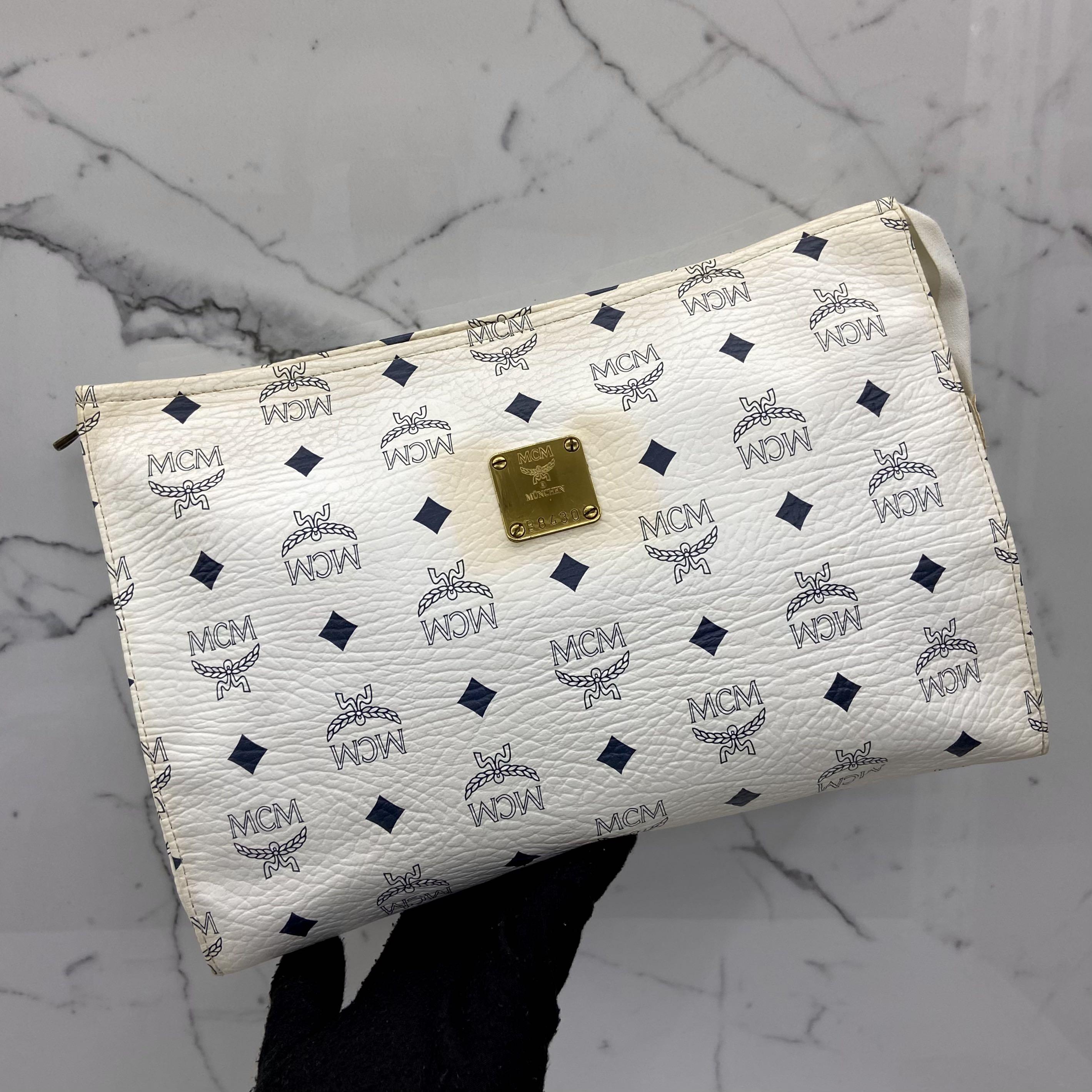 White mcm on sale clutch
