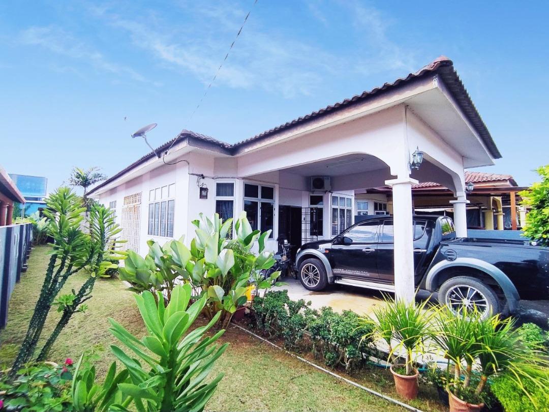 [MUST VIEW] Murah HUGE LAND SINGLE STOREY SEMI D Taman Lukut Permai Port Dickson, Property, For