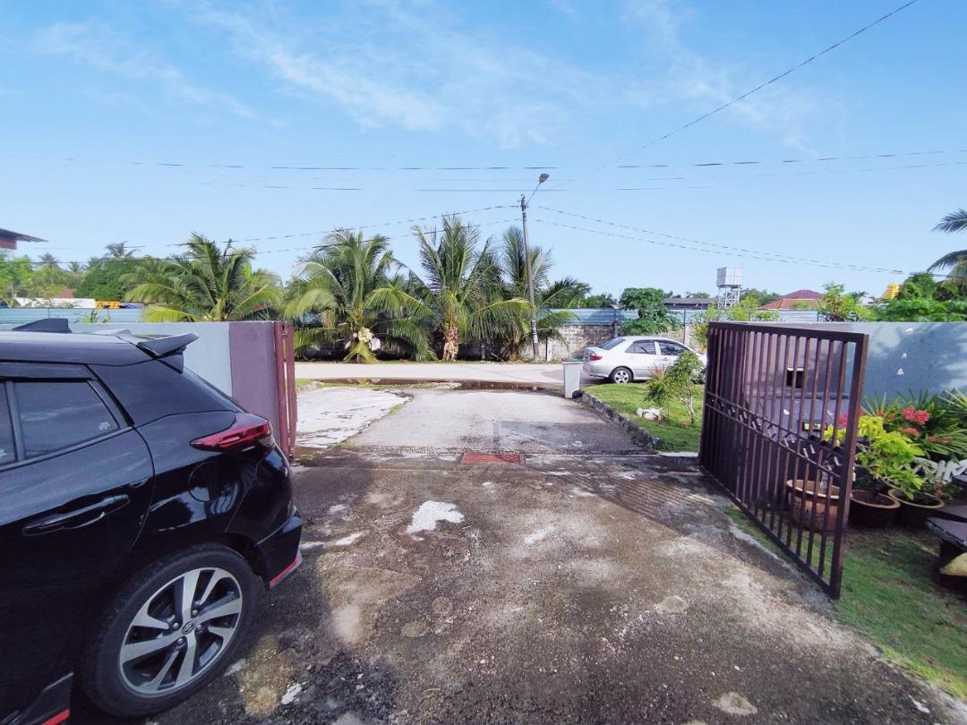 [MUST VIEW] Murah HUGE LAND SINGLE STOREY SEMI D Taman Lukut Permai Port Dickson, Property, For